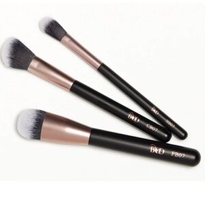 BYOD 3-PIECE FACE BRUSH SET: FOUNDATION, CONTOUR, AND HIGHLIGHTER BR…